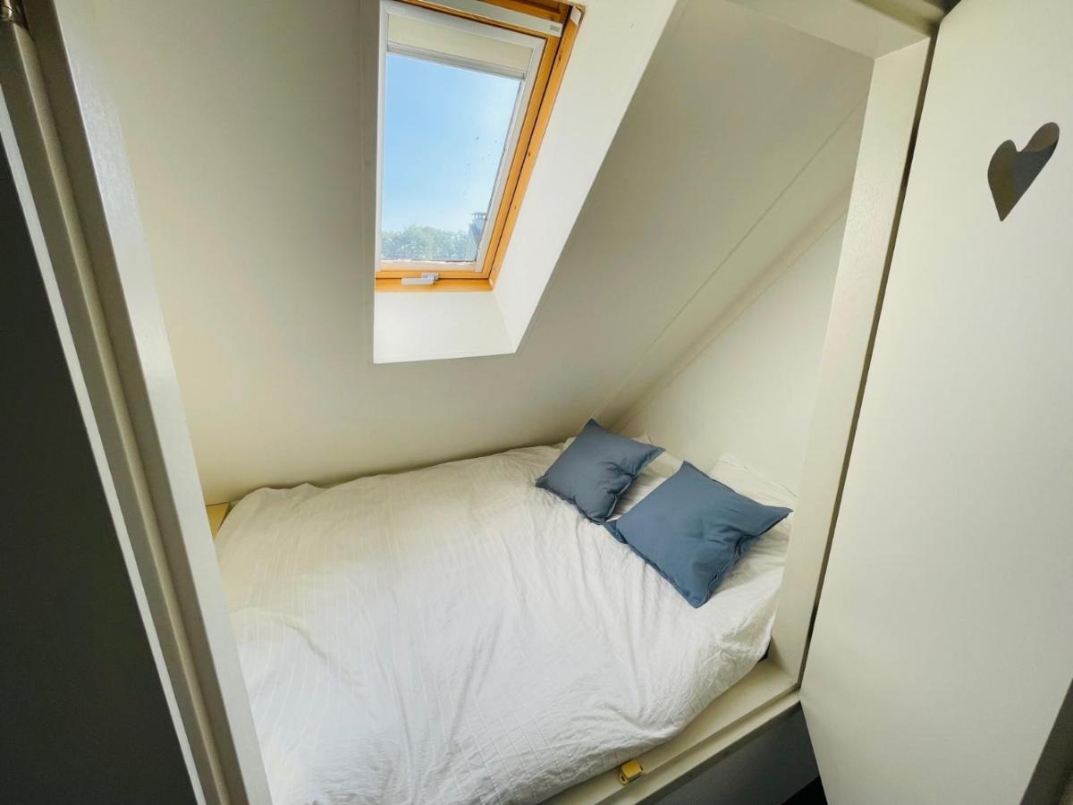 Vakantiehuis Aan Het Water In Friesland Sint Nicolaasga Buitenkant foto